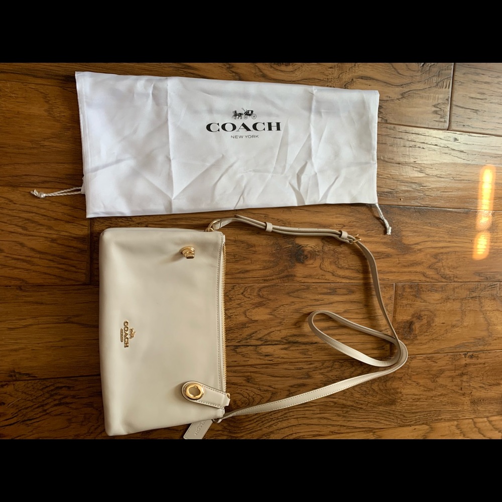 Coach hand bag